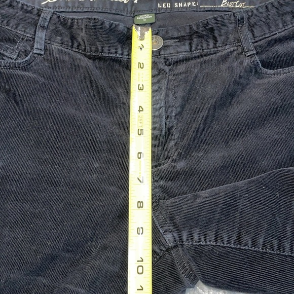 Eddie Bauer Curvy Fit Boot Cut Black Corduroy Pants. Size 14. - Picture 4 of 7